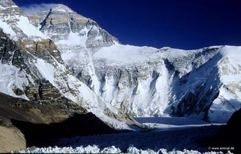 Everest Nordwand ShiEv 528 © R.Dujmovits www.amical.de.jpg